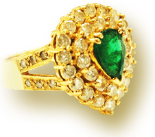 宝石付きのアクセサリー