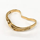 変形や歪みがある