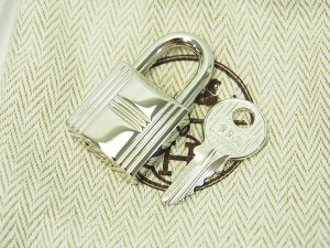 鍵・南京錠（カデナ）