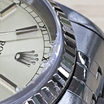 表面のガラスが欠けている