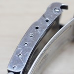 ブレスレットが壊れている