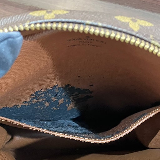 ベタつき 剥がれ