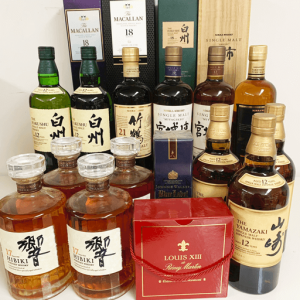 東京都新宿区のお客様からお酒19本570,000円でお買取りしました。