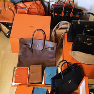 東京都港区のお客様からバッグ・財布など40点13,400,000円でお買取りしました。