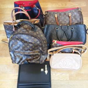 神奈川県藤沢市のお客様からバッグ・時計9点630,000円でお買取りしました。