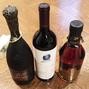 東京都渋谷区のお客様からお酒3本185,000円でお買取りしました。