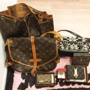 東京都江東区のお客様からバッグ・ジュエリー・酒17点162,320円でお買取りしました。