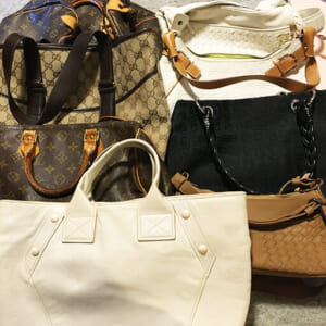 神奈川県横浜市のお客様からバッグ17点470,000円でお買取りしました。