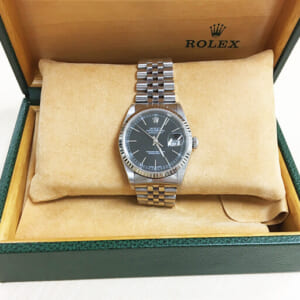 千葉県習志野市のお客様から時計1点560,000円でお買取りしました。