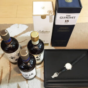 東京都世田谷区のお客様から時計・酒6点269,700円でお買取りしました。