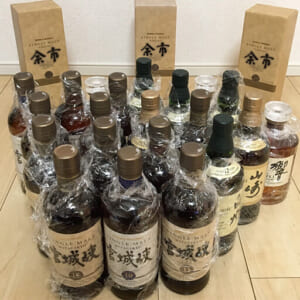 茨城県小美玉市のお客様からお酒35本1,902,900円でお買取りしました。