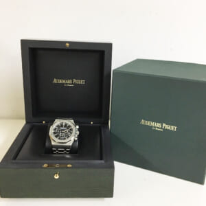 千葉県市川市のお客様から時計1点5,650,000円でお買取りしました。