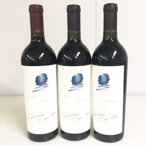 東京都新宿区のお客様から酒3本90,000円でお買取りしました。