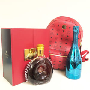 東京都新宿区のお客様から酒・バッグ3点260,000円でお買取りしました。