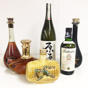 埼玉県さいたま市のお客様から酒8本80,000円でお買取りしました。