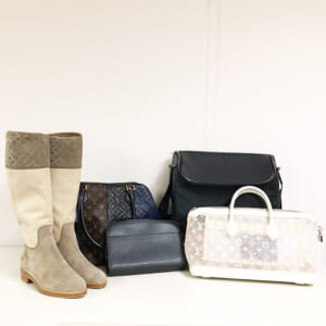 東京都江戸川区のお客様からバッグ・靴・酒24点600,000円でお買取りしました。