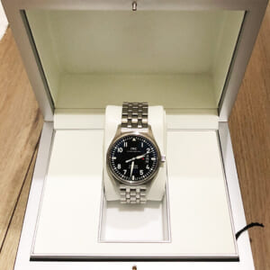 千葉県市川市のお客様から腕時計1点380,000円でお買取りしました。