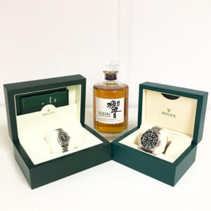 東京都品川区のお客様から腕時計・酒4点2,113,600円でお買取りしました。