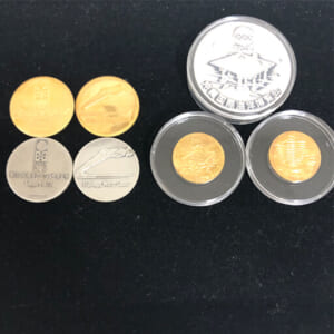 東京都足立区のお客様から記念金貨・コイン7点621,900円でお買取りしました。