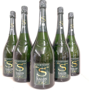 東京都世田谷区のお客様から酒35本4,998,000円でお買取りしました。