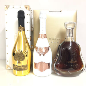 東京都新宿区のお客様から酒7本625,000円でお買取りしました。