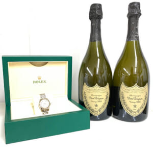 東京都台東区のお客様から腕時計・酒17点700,000円でお買取りしました。