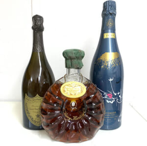 神奈川県二宮町のお客様から酒・ジュエリー5点150,730円でお買取りしました。