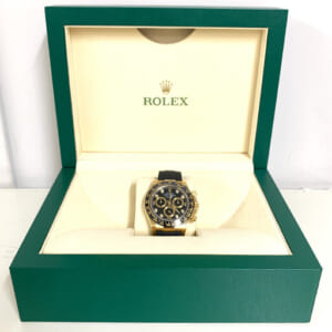 千葉県流山市のお客様から腕時計1点5,870,000円でお買取りしました。