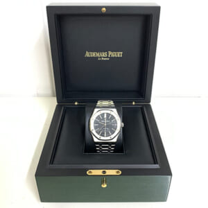 東京都大田区のお客様から時計1点4,560,000円でお買取りしました。