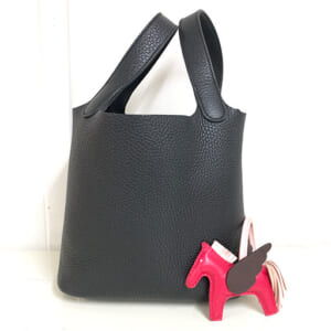 千葉県浦安市のお客様からバッグ・小物2点570,000円でお買取りしました。