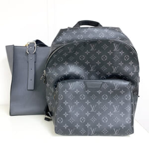 千葉県柏市のお客様からバッグ・小物5点350,000円でお買取りしました。