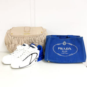 東京都杉並区のお客様からバッグ・ジュエリー・ブランド古着10点101,500円でお買取りしました。