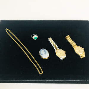 神奈川県横須賀市のお客様から腕時計・ジュエリー45点2,849,290円でお買取りしました。