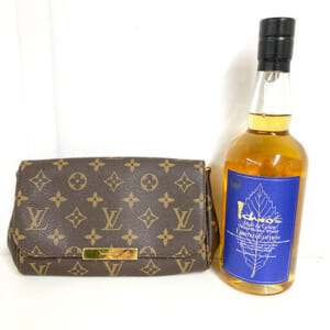 東京都板橋区のお客様からバッグ・酒8点213,000円でお買取りしました。