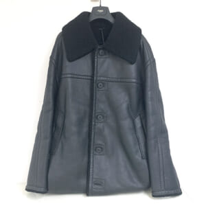 千葉県船橋市のお客様からブランド古着1点130,000円でお買取りしました。