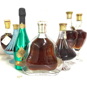 東京都新宿区のお客様から酒・ジュエリー12点950,000円でお買取りしました。