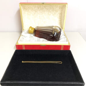 東京都港区のお客様から酒・貴金属2点54,520円でお買取りしました。