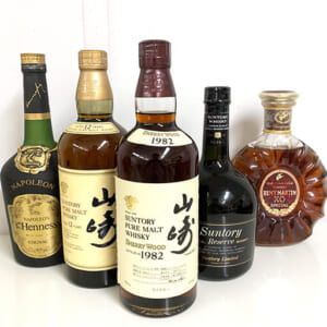 東京都文京区のお客様から酒70本648,000円でお買取りしました。