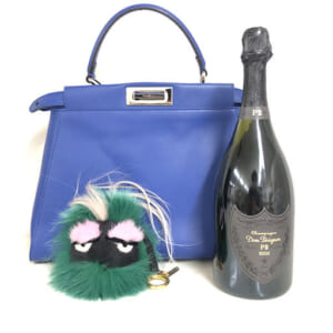 東京都港区のお客様からバッグ・酒6点171,000円でお買取りしました。