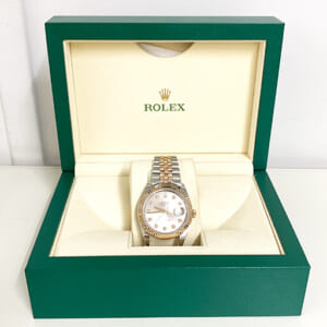 東京都中央区のお客様から腕時計1点2,230,000円でお買取りしました。