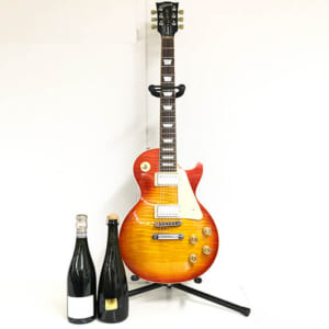 東京都港区のお客様から楽器・酒12点480,000円でお買取りしました。