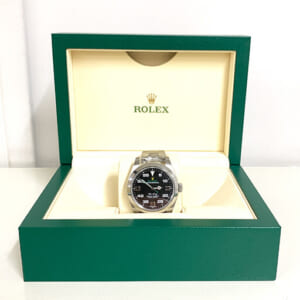 埼玉県宮代市のお客様から腕時計1点900,000円でお買取りしました。