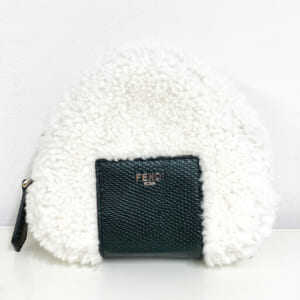 神奈川県川崎市のお客様からバッグ1点60,000円でお買取りしました。