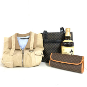 千葉県千葉市のお客様から酒・ブランド古着・小物8点83,000円でお買取りしました。