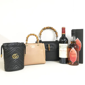 東京都文京区のお客様からバッグ・酒28点490,000円でお買取りしました。