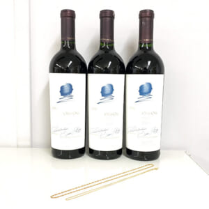 東京都港区のお客様から酒・ジュエリー9点194,500円でお買取りしました。