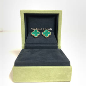 東京都港区のお客様からジュエリー1点600,000円でお買取りしました。