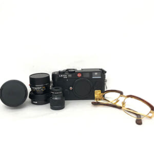 神奈川県秦野市のお客様からカメラ・ジュエリー21点1,283,000円でお買取りしました。