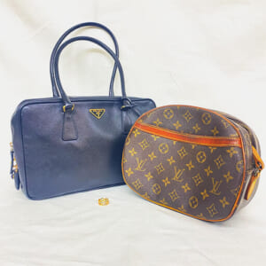 東京都葛飾区のお客様からバッグ・ジュエリー・他16点143,000円でお買取りしました。