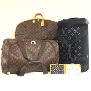 東京都調布市のお客様からバッグ5点400,000円でお買取りしました。